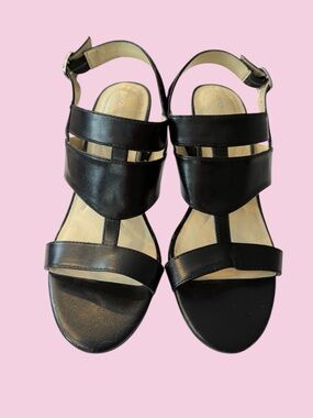 ANDREW GELLER🎀BLACK LEATHER KITTEN HEELS🎀SIZE 7.5🎀BRAND NEW🎀ELEGANT🎀